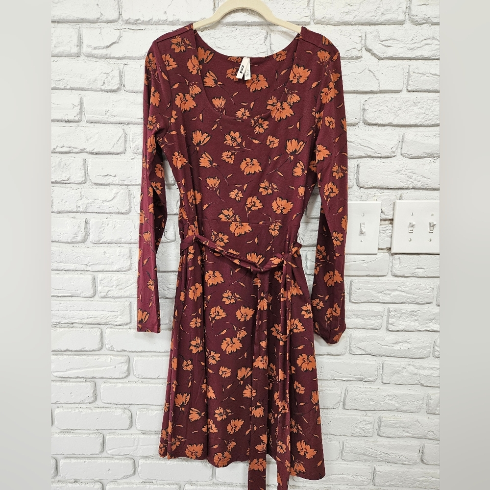 Pact NWOT long sleeve dress Large